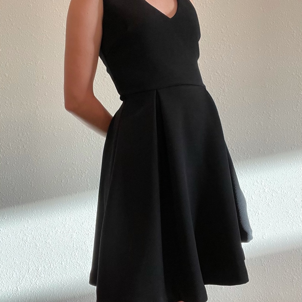 Black V-Neck A-Line Dress - Picture 3 of 6